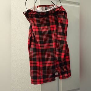 Blk Red Long Sleeve Dress